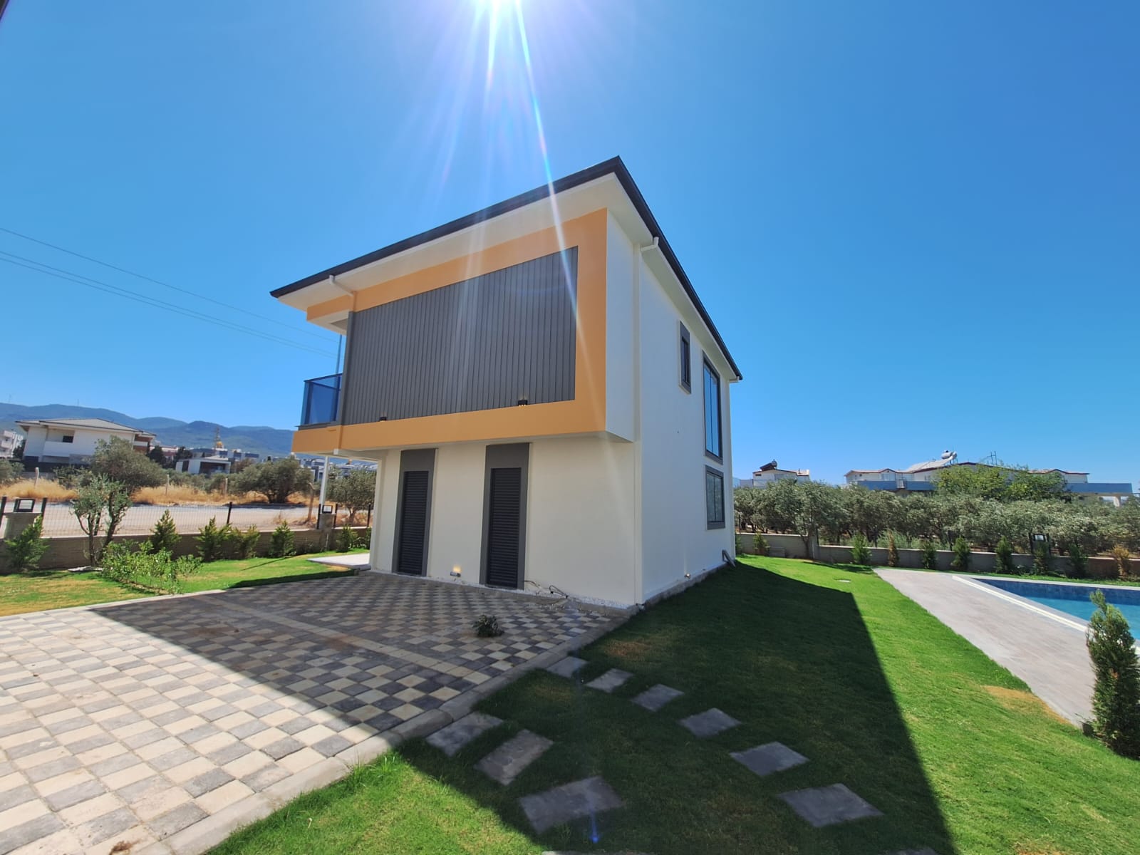 KUŞADASI DAVUTLARDA 3+1 MÜSTAKİL VİLLA.